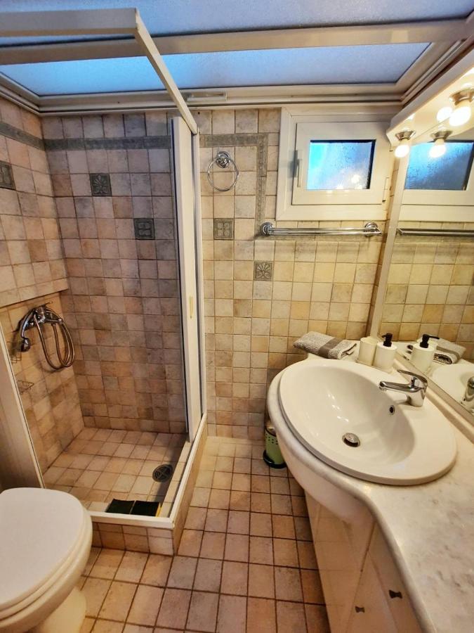 Beautiful Seaside Studio Akráta Ngoại thất bức ảnh