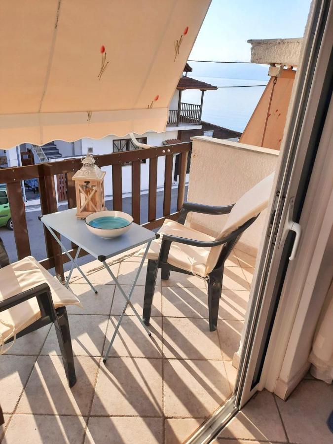 Beautiful Seaside Studio Akráta Ngoại thất bức ảnh